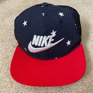 Nike Kids USA hat size 4-7